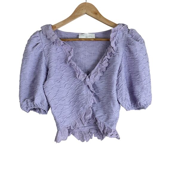 American Threads Tops - American Threads Top Womens S Purple Ruffle Textured V-Neck Cropped Cottagecore
